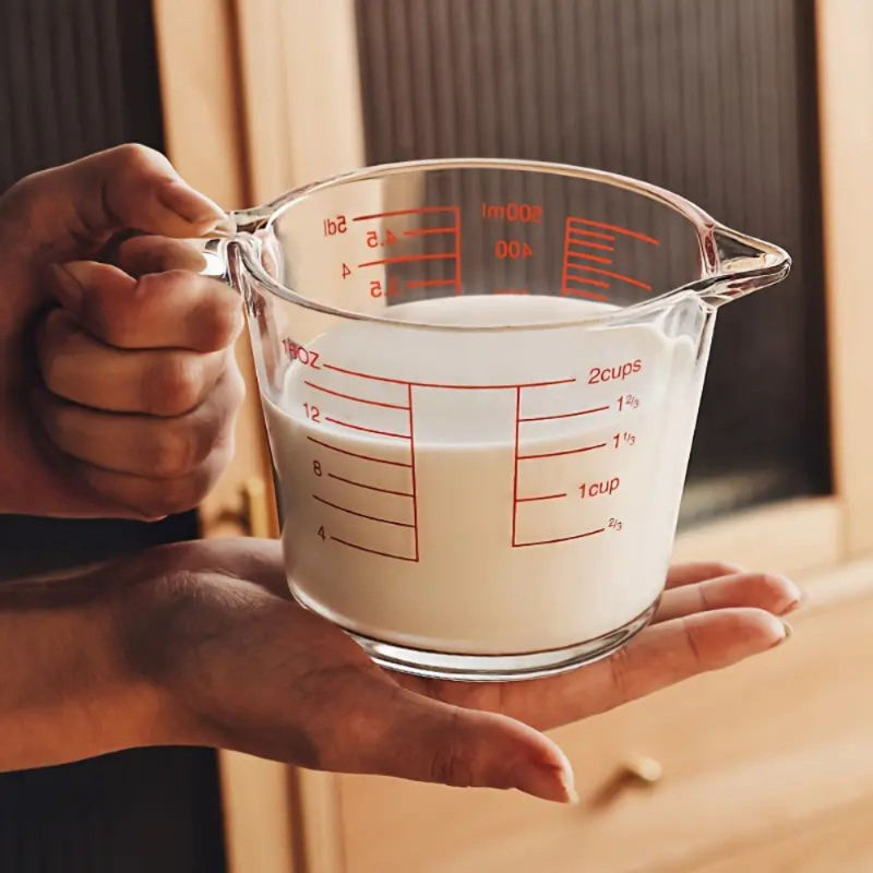 Microwave Safe Glass Measuring Cup With Ergonomic Handle For Baking