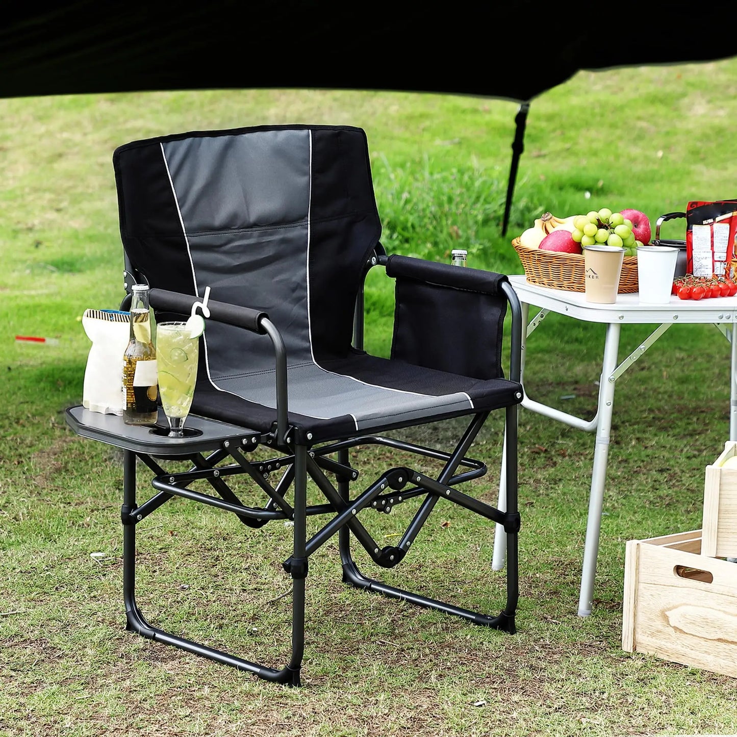 HiMISS Oversized Folding Director Chair With Side Table Pockets