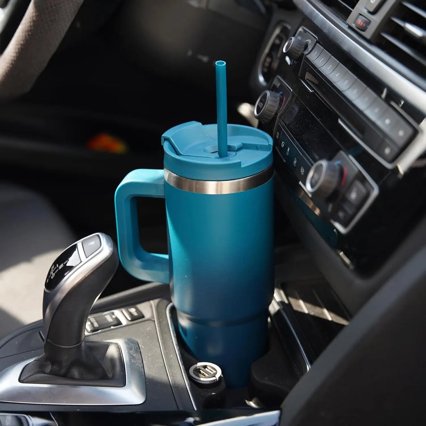 30 Oz Insulated Stainless Steel Tumbler With Handle And Straws