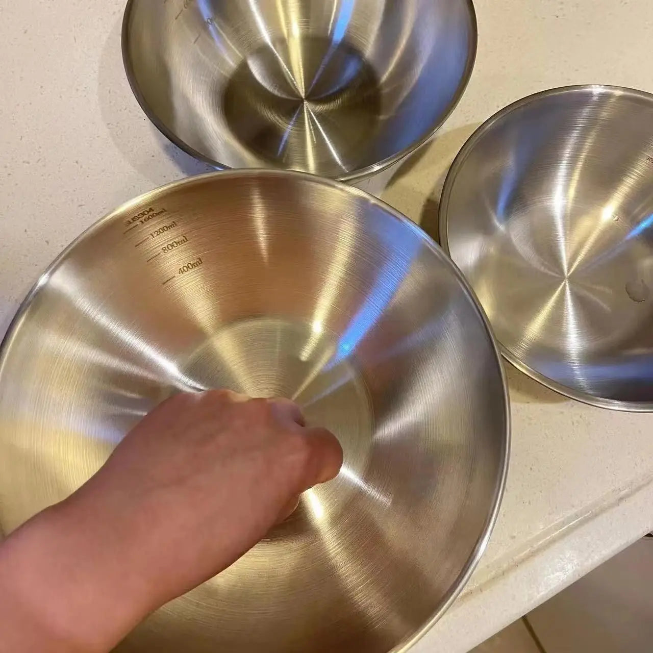 Stainless Steel Mixing Bowl With Scale